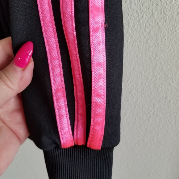 ADIDAS LADIES ZIP UP HOODED JACKET Price is Frim - Picture 6 of 8